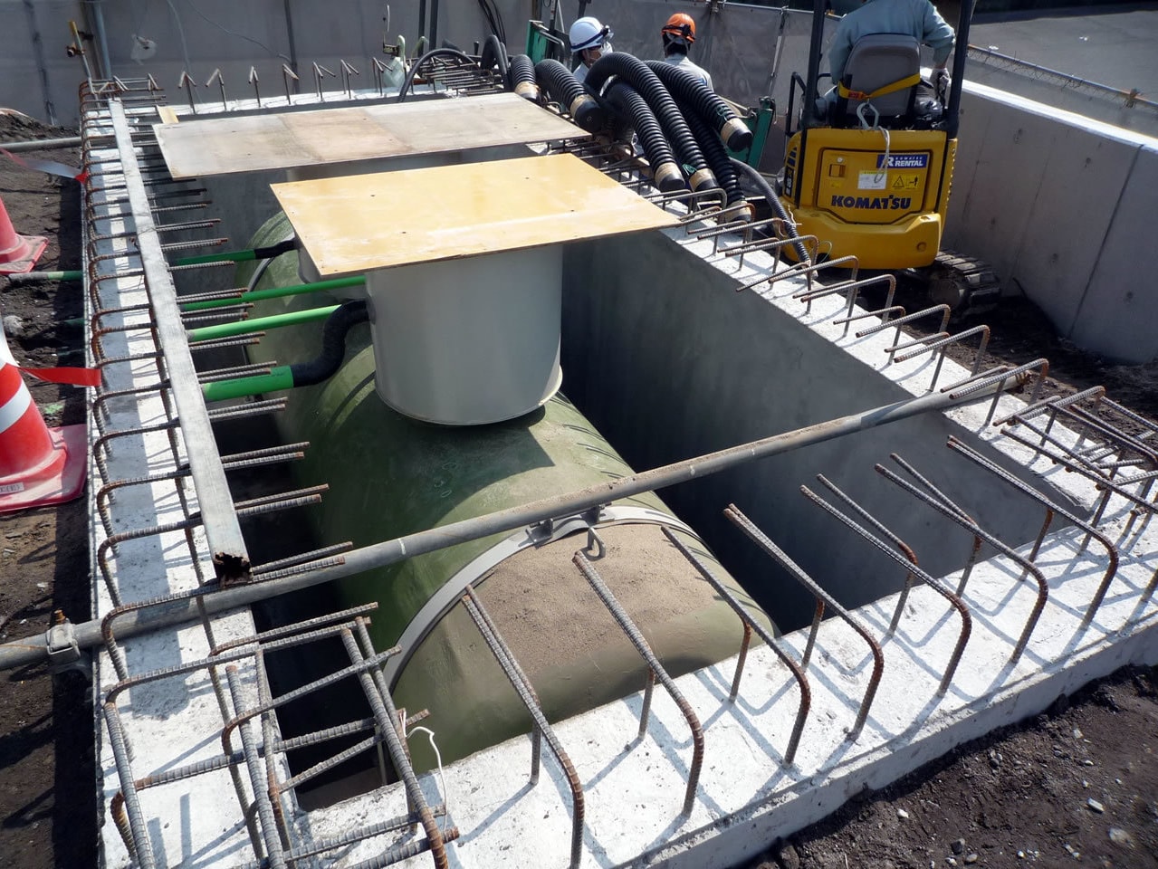 埋設給油タンク